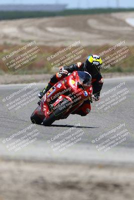 media/May-25-2025-Lets Ride (Sun) [[0ff033e448]]/B Group/1220pm (Riverside)/